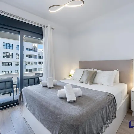 Casa Figaro - 2br Pool Balcony W Playground 아파트 *