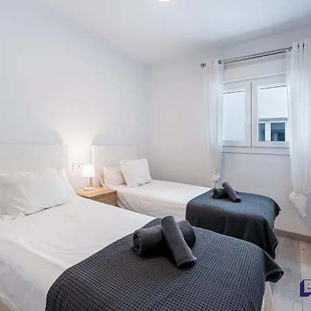 아파트 Casa Figaro - 2br Pool Balcony W Playground 에스테포나