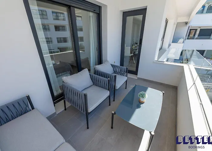 아파트 Casa Figaro - 2br Pool Balcony W Playground 에스테포나