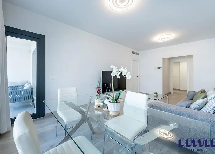 Casa Figaro - 2br Pool Balcony W Playground 아파트